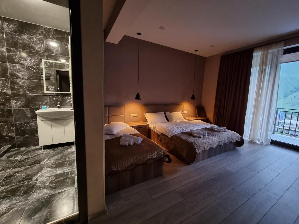 Hotel Sweet Night Stepantsminda Exterior photo